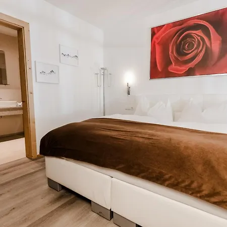 Mit Sauna Direkt An Der Mittelstation Panoramabahn Kitzbuehel *